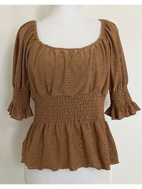 Top Women’s Medium Brown Eyelet Lace Puff Sleeve Peasant Cottage Romantic Twee